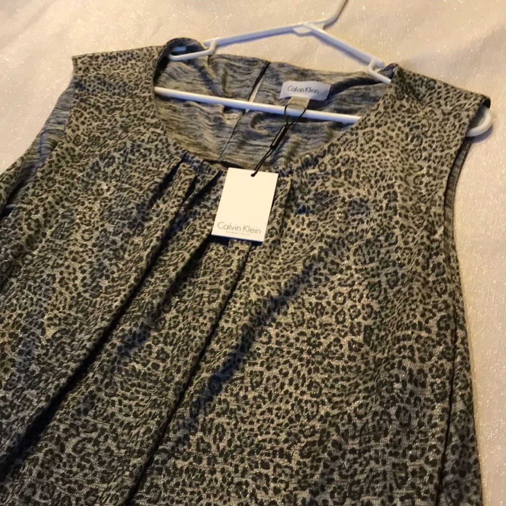 Calvin Klein Shell - Picture 2 of 2